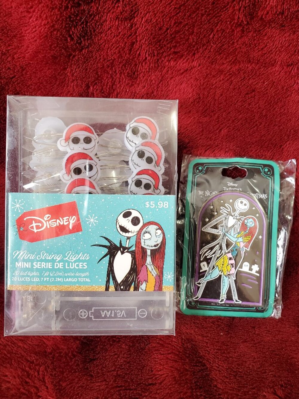 Nightmare Before Christmas NIB String Lights and Bioworld Pin Jack and Sally